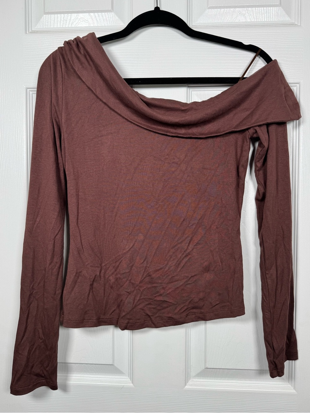 ASTR The Label Chocolate Brown Off Shoulder Draped Long Sleeve Top L